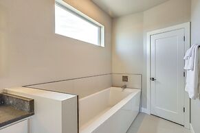 Luxe Living: Grand Junction Home w/ Hot Tub, Views