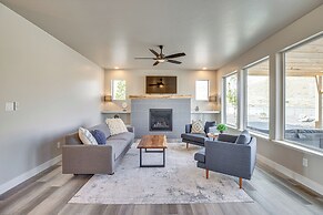 Luxe Living: Grand Junction Home w/ Hot Tub, Views