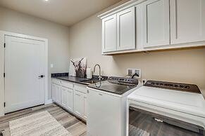 Luxe Living: Grand Junction Home w/ Hot Tub, Views