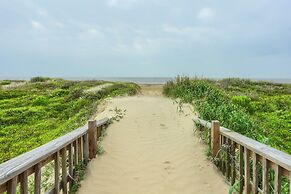Steps to Bolivar Beach: Home w/ Deck & Grill