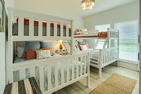 Steps to Bolivar Beach: Home w/ Deck & Grill