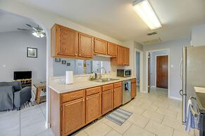 Pet-friendly Corpus Christi Home: 12 Mi to Beach!