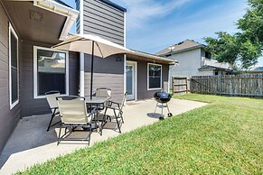 Pet-friendly Corpus Christi Home: 12 Mi to Beach!