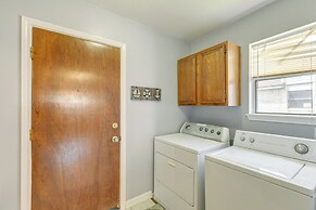 Pet-friendly Corpus Christi Home: 12 Mi to Beach!