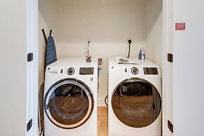 Luxury Austin Condo: Pool Access, Near Downtown!