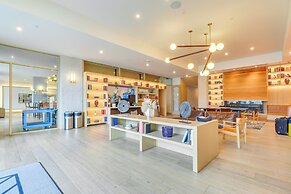 Luxury Austin Condo: Pool Access, Near Downtown!