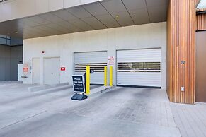 Luxury Austin Condo: Pool Access, Near Downtown!