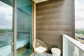 Luxury Austin Condo: Pool Access, Near Downtown!