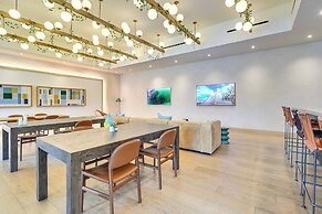 Luxury Austin Condo: Pool Access, Near Downtown!