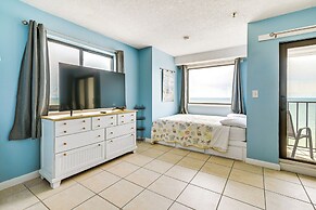 Shore & Pool Access: Resort Condo in Myrtle Beach!