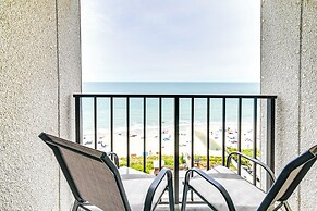 Shore & Pool Access: Resort Condo in Myrtle Beach!