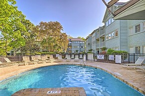 Shore & Pool Access: Resort Condo in Myrtle Beach!