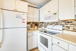 Oceanfront Condo w/ Pool Access in Myrtle Beach!