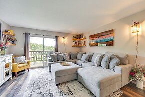 Branson Condo w/ Mountain-view Deck, Pool Access
