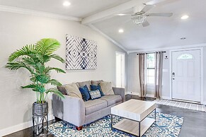 Private Dock & Deck: Eagle Mountain Lake Retreat!