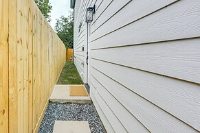 Pet-friendly Houston Home w/ Patio: 6 Mi to Dtwn!