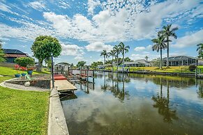 Dog-friendly Cape Coral Home: On-site Canal Access