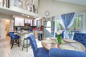 Hot Tub & Lake Beach Access: Tobyhanna Retreat!