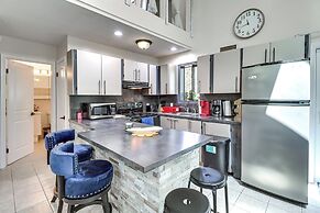 Hot Tub & Lake Beach Access: Tobyhanna Retreat!