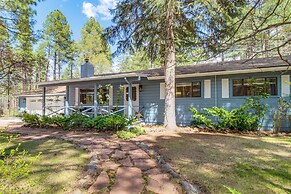 Deck + Pool Table: Pinetop-lakeside Nature Escape