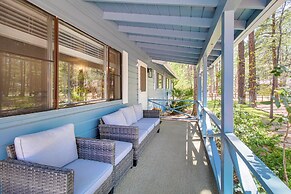 Deck + Pool Table: Pinetop-lakeside Nature Escape
