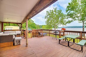 Lakefront Cabin in Jay w/ Deck, Views & Boat Ramp!