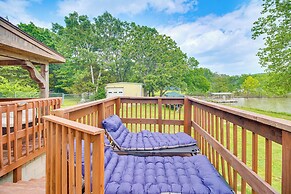 Lakefront Cabin in Jay w/ Deck, Views & Boat Ramp!
