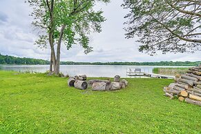 Mound Waterfront Retreat w/ Shared Fire Pit & Dock