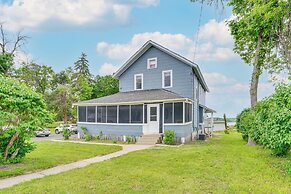 Mound Waterfront Retreat w/ Shared Fire Pit & Dock