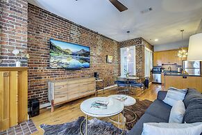 Stylish Dtwn Knoxville Condo w/ Rooftop Deck!