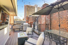 Stylish Dtwn Knoxville Condo w/ Rooftop Deck!