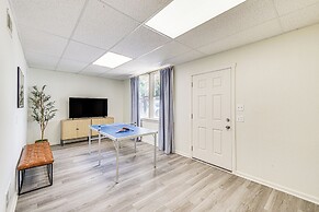 Pet-friendly Buxton Home w/ Balcony, 2 Mi to Beach