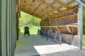 Catskills Family Retreat: Fishing & Hiking On-site