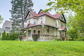 Charming Champaign Victorian w/ Deck!