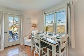 Peaceful Lubec Home w/ Views: Walk to Beach!