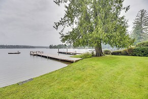 Waterfront Grapeview Escape w/ Boat Dock & Views!