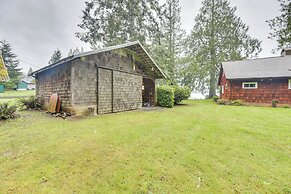 Waterfront Grapeview Escape w/ Boat Dock & Views!