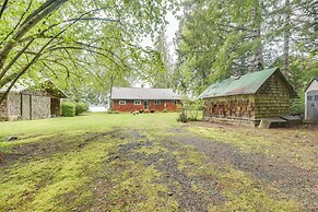 Waterfront Grapeview Escape w/ Boat Dock & Views!