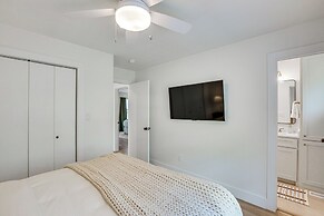 Dock & Fire Pit: Lakefront Home in Malakoff!