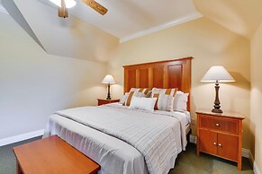 Springfield Studio Rental w/ Golf Course View!