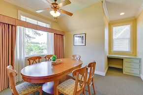 Springfield Studio Rental w/ Golf Course View!