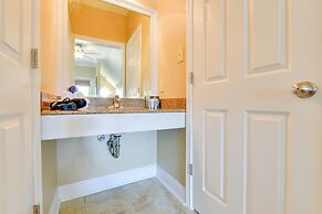 Spacious Springfield Home w/ Golf Course View!