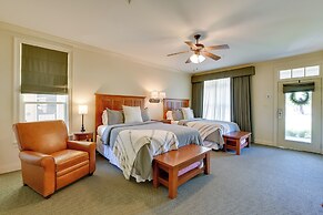 Spacious Springfield Home w/ Golf Course View!