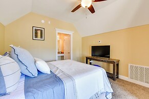 Spacious Springfield Home w/ Golf Course View!