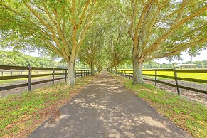Idyllic Anthony Home: Riding Arena w/ Mirror Wall!