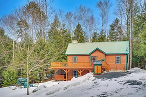 Tranquil Thornton Cabin: Deck, Views & Game Room!