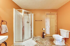 Tranquil Thornton Cabin: Deck, Views & Game Room!