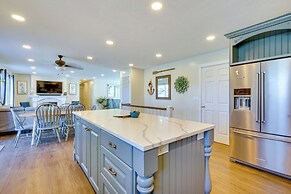 Lakefront Utah Home w/ Private Beach, Dock & Canoe