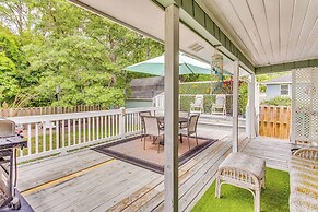 Charming Shallotte Home ~ 4 Mi to Ocean Isle Beach