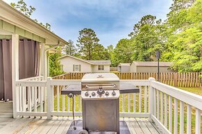 Charming Shallotte Home ~ 4 Mi to Ocean Isle Beach